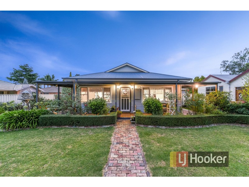 17 Main Street, Nar Nar Goon VIC 3812