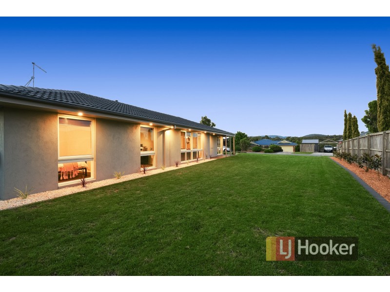 3 Lairds Rise, Garfield VIC 3814