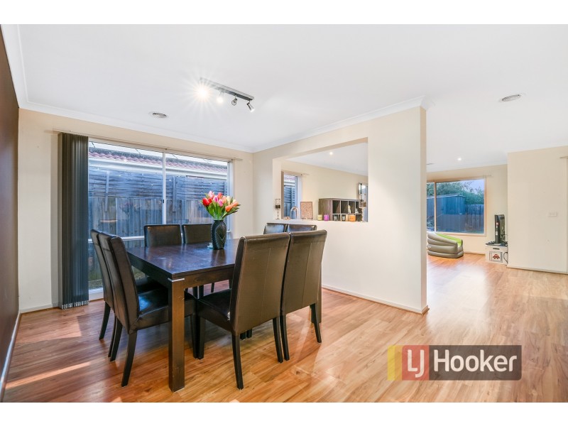 8 Streeton Court, Pakenham VIC 3810