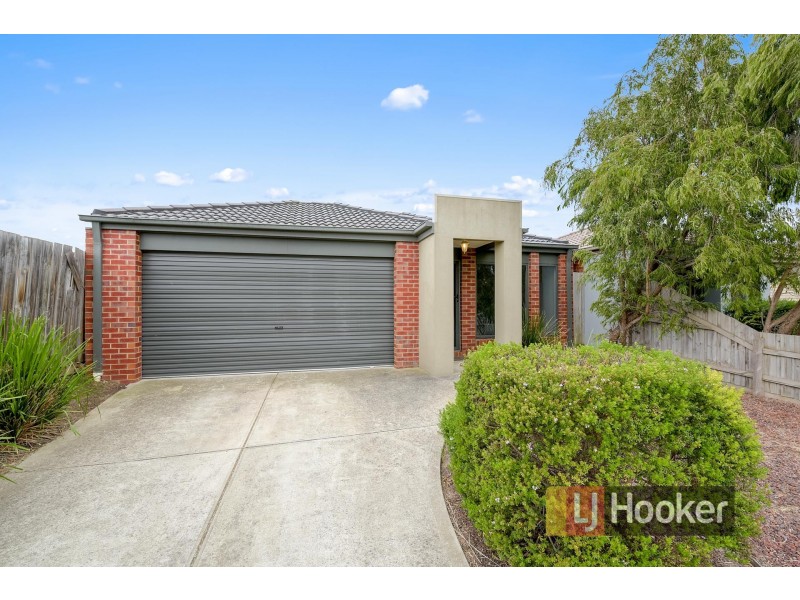 66 Pommel Street, Pakenham VIC 3810