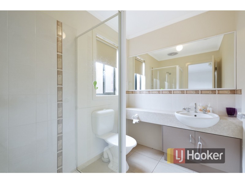 66 Pommel Street, Pakenham VIC 3810