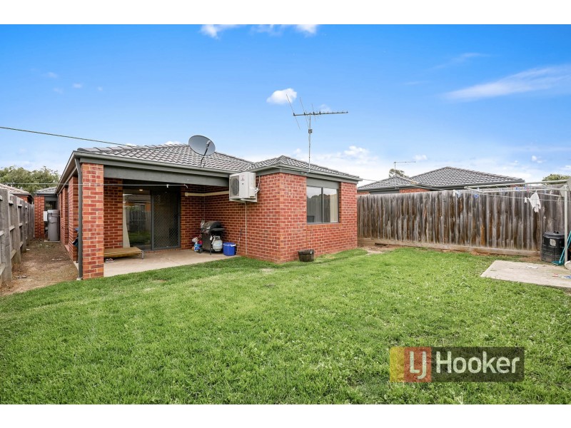 66 Pommel Street, Pakenham VIC 3810