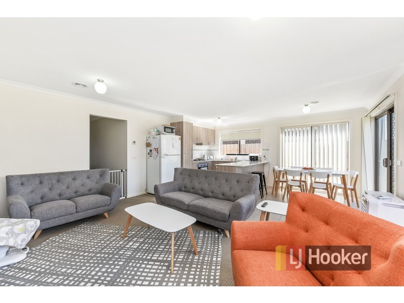 19 Shakespeare Court, Drouin VIC 3818