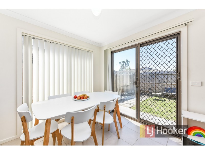 19 Shakespeare Court, Drouin VIC 3818
