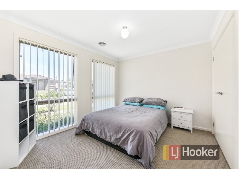 19 Shakespeare Court, Drouin VIC 3818