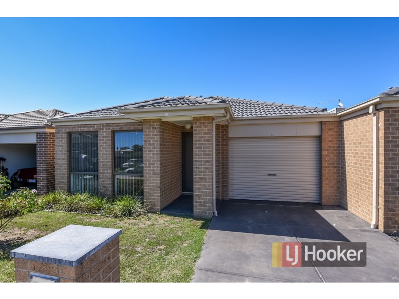 19 Shakespeare Court, Drouin VIC 3818