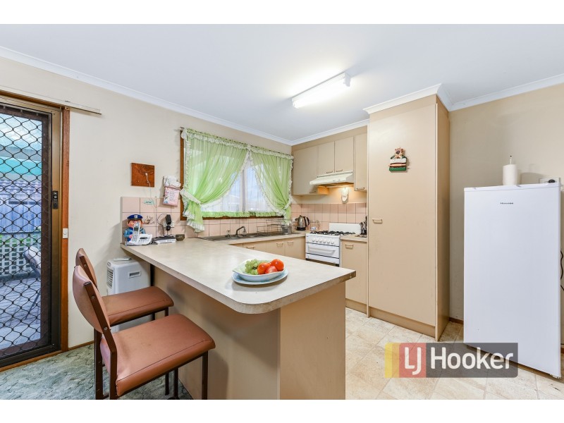 45 Smethurst Avenue, Pakenham VIC 3810