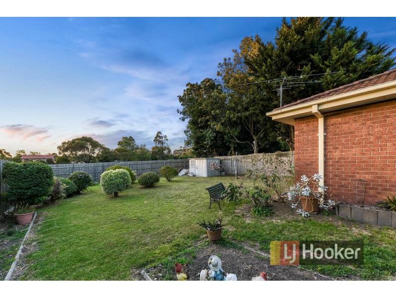 45 Smethurst Avenue, Pakenham VIC 3810