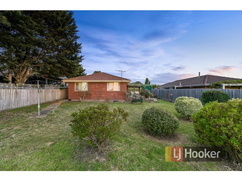 45 Smethurst Avenue, Pakenham VIC 3810