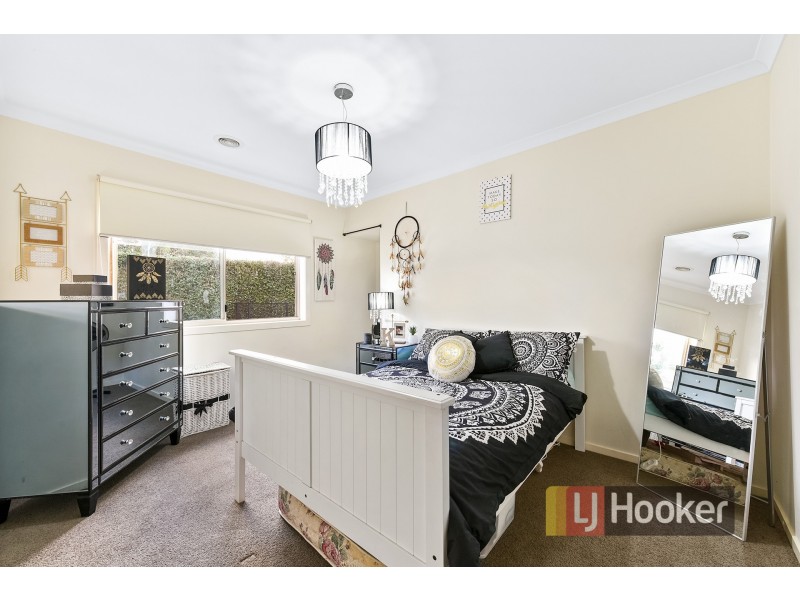 3 Azure Court, Pakenham VIC 3810