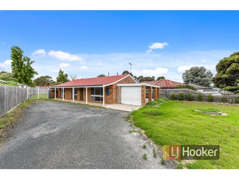 92 Racecourse Road, Pakenham VIC 3810
