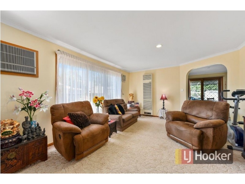 56 Bluegrass Crescent, Pakenham VIC 3810