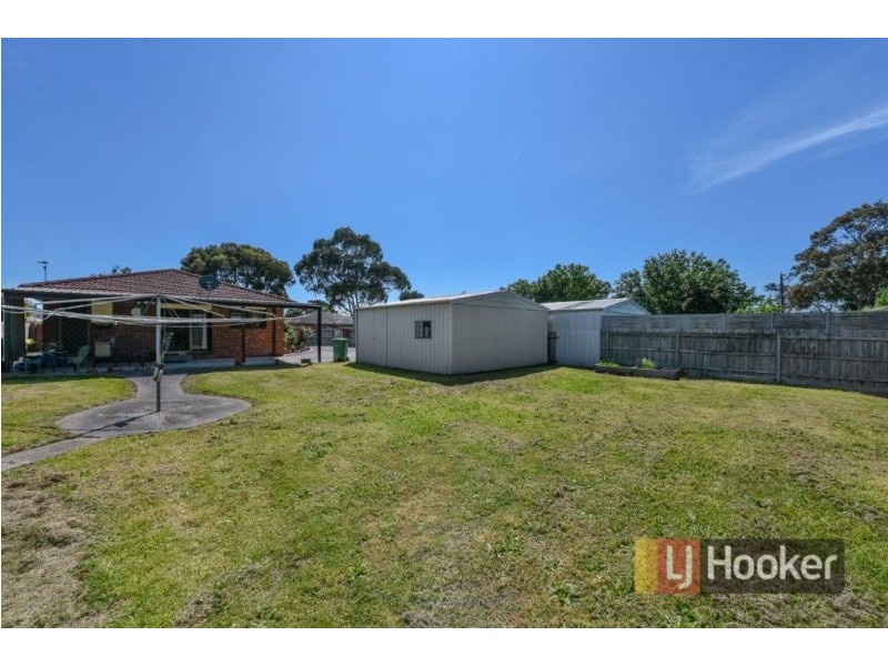56 Bluegrass Crescent, Pakenham VIC 3810