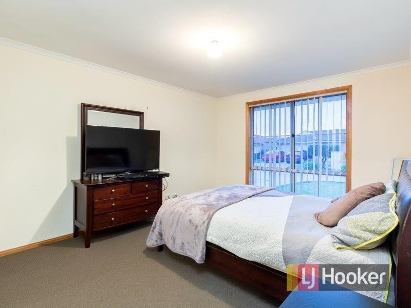 9 Naples Way, Pakenham VIC 3810