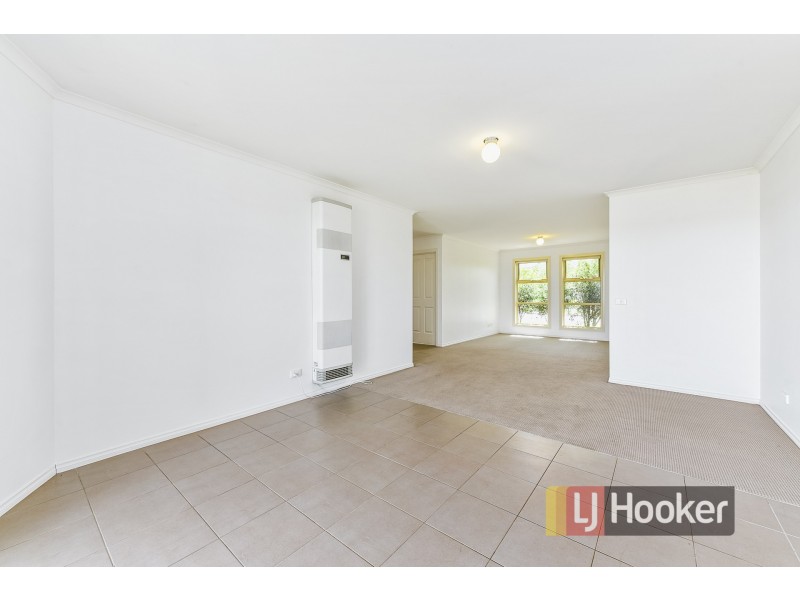 33 Webster Way, Pakenham VIC 3810