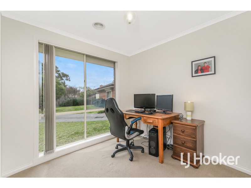 3/14 Charles Street, Pakenham VIC 3810