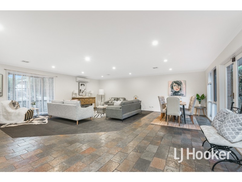 6 Kelly Court, Pakenham VIC 3810