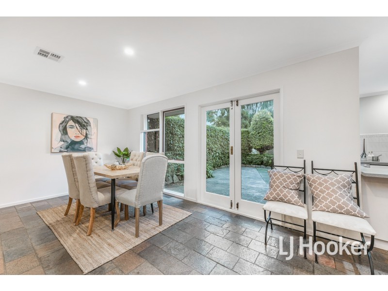 6 Kelly Court, Pakenham VIC 3810