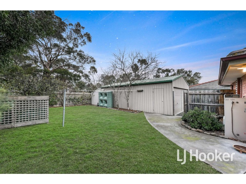 6 Kelly Court, Pakenham VIC 3810