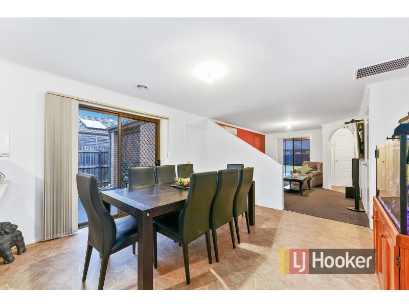 30 Pomegranate Way, Pakenham VIC 3810