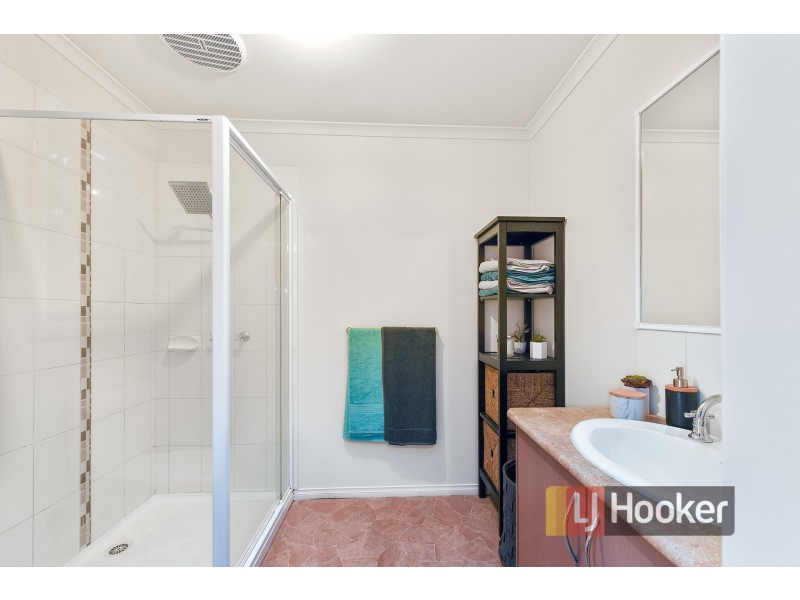 30 Pomegranate Way, Pakenham VIC 3810