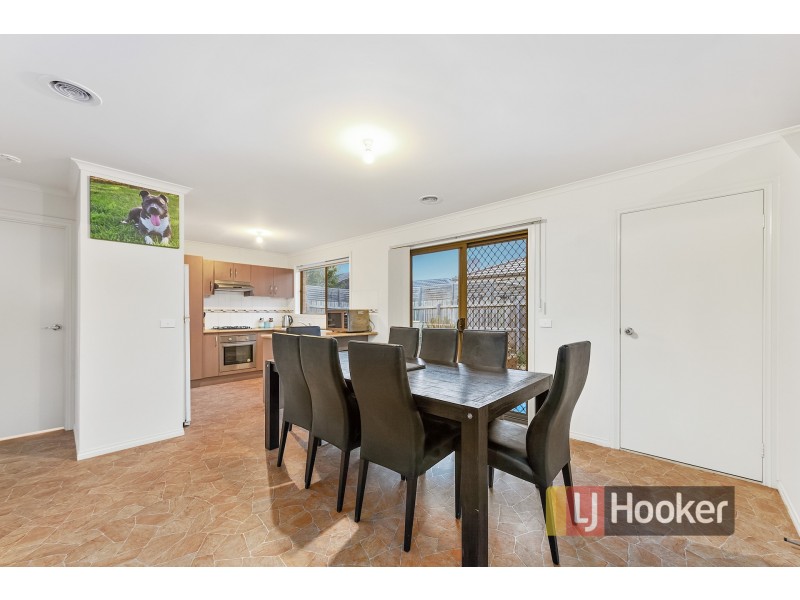 30 Pomegranate Way, Pakenham VIC 3810