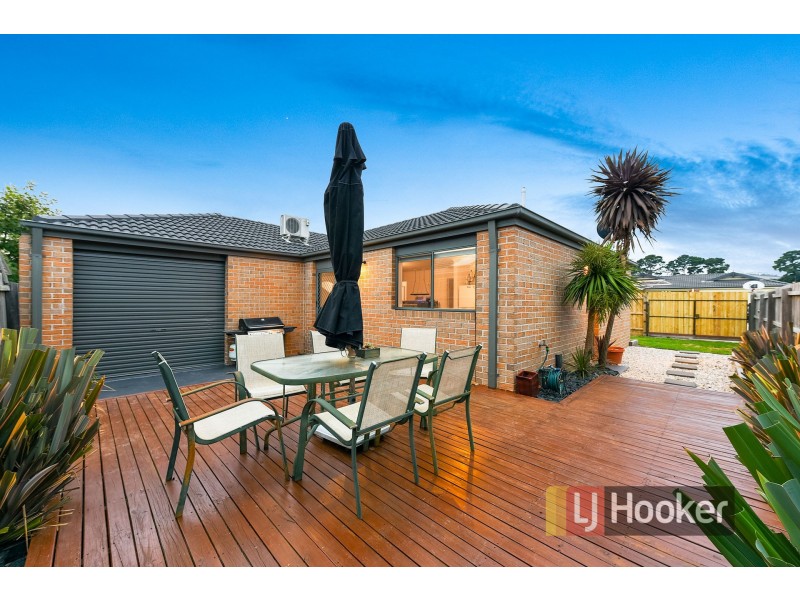 30 Pomegranate Way, Pakenham VIC 3810