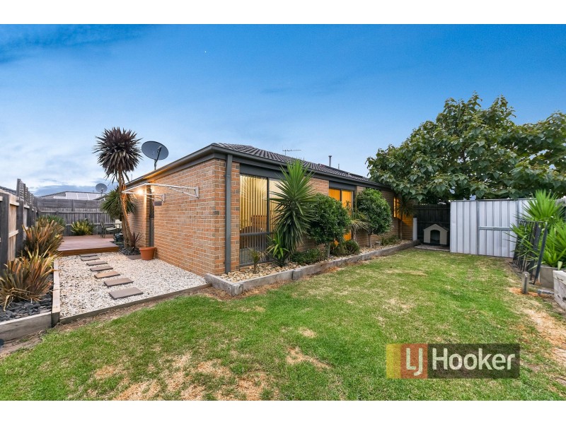 30 Pomegranate Way, Pakenham VIC 3810