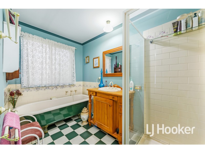 28 McGill Court, Pakenham VIC 3810