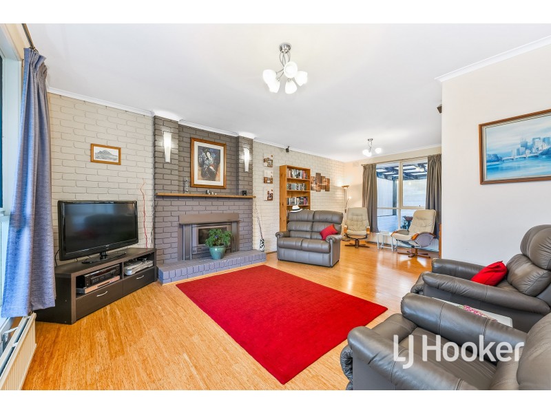 75 Manoora Road, Nar Nar Goon North VIC 3812