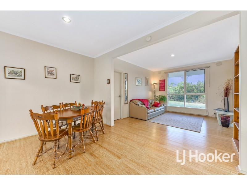 75 Manoora Road, Nar Nar Goon North VIC 3812