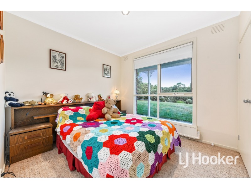 75 Manoora Road, Nar Nar Goon North VIC 3812