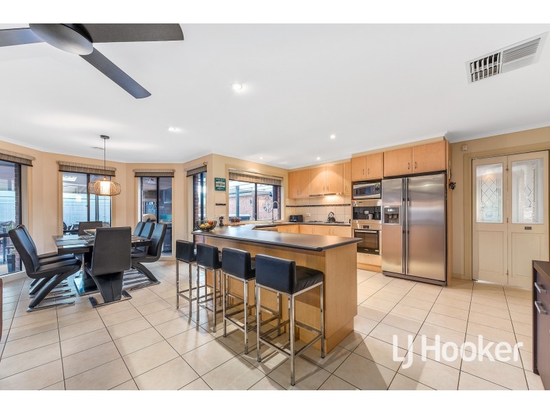 1 Mahogany Court, Pakenham VIC 3810