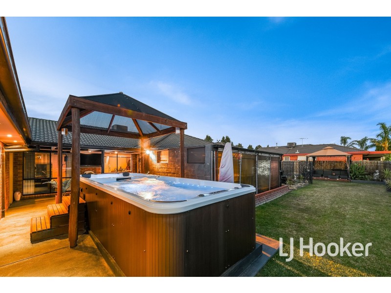 1 Mahogany Court, Pakenham VIC 3810