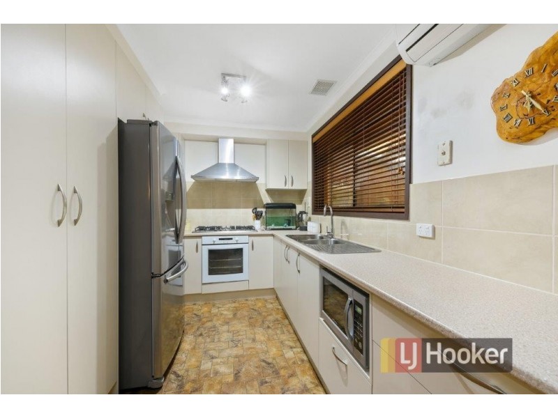 2 Sykes Court, Pakenham VIC 3810