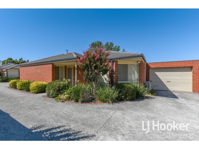 8/11 King Street, Pakenham VIC 3810