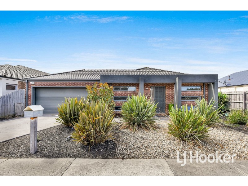 29 Clifford Drive, Pakenham VIC 3810