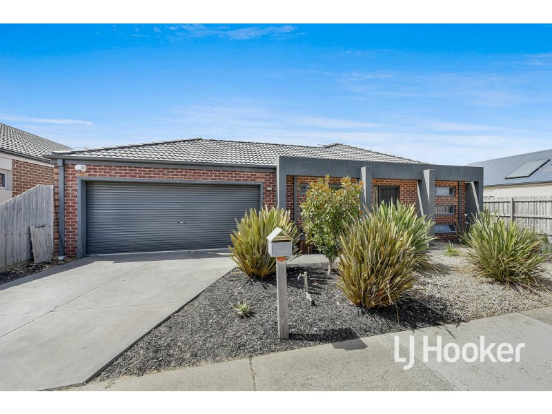 29 Clifford Drive, Pakenham VIC 3810