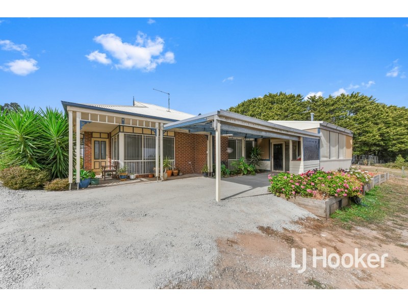13 Wellwood Road, Drouin VIC 3818