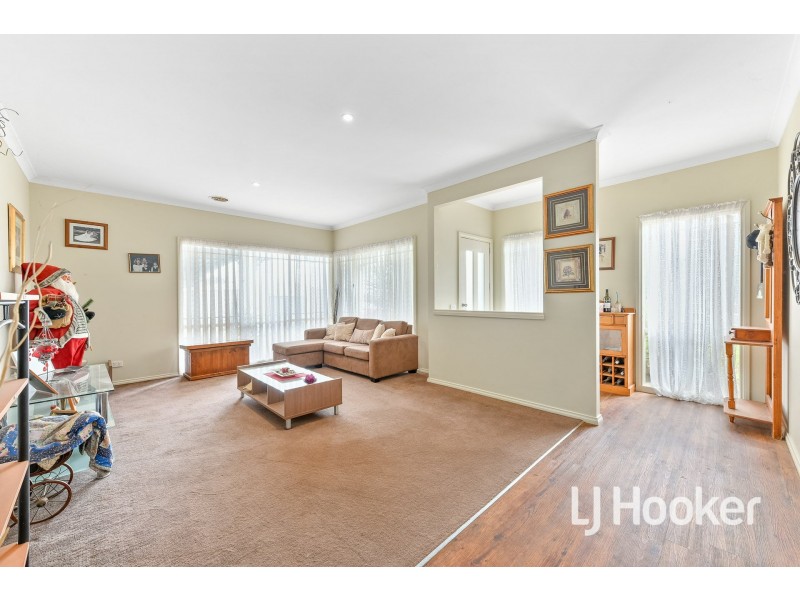 13 Wellwood Road, Drouin VIC 3818