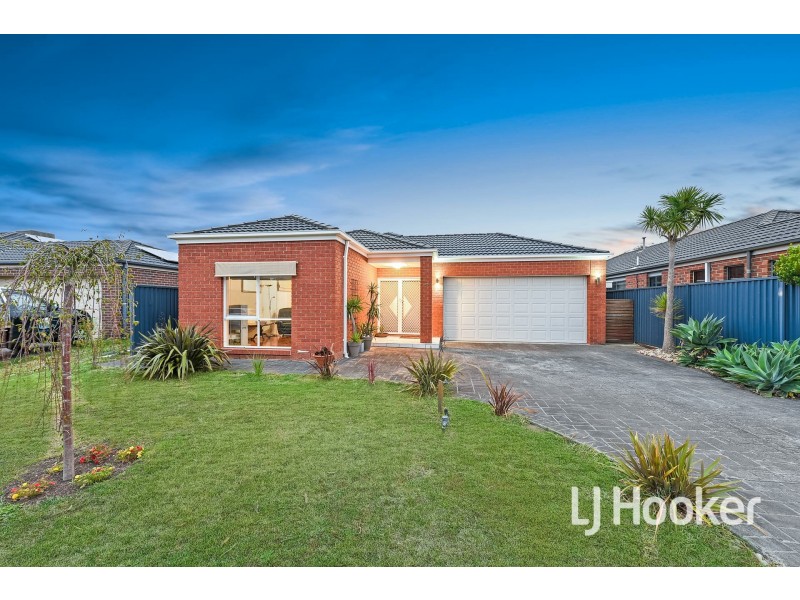 45 Stringy Bark Circuit, Pakenham VIC 3810