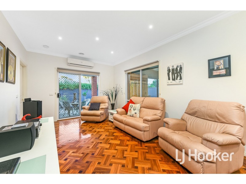 45 Stringy Bark Circuit, Pakenham VIC 3810