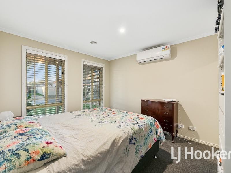 3 Wonboyn Close, Pakenham VIC 3810