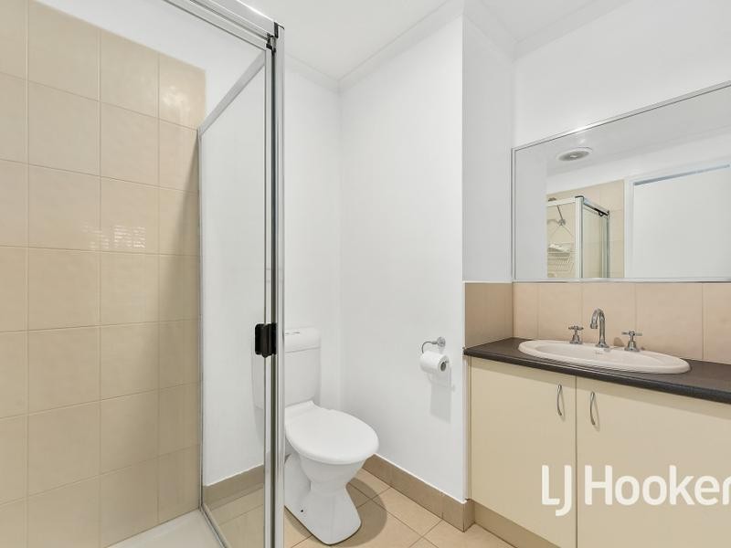 3 Wonboyn Close, Pakenham VIC 3810