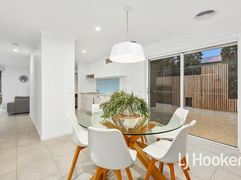 40 Parman Avenue, Pakenham VIC 3810