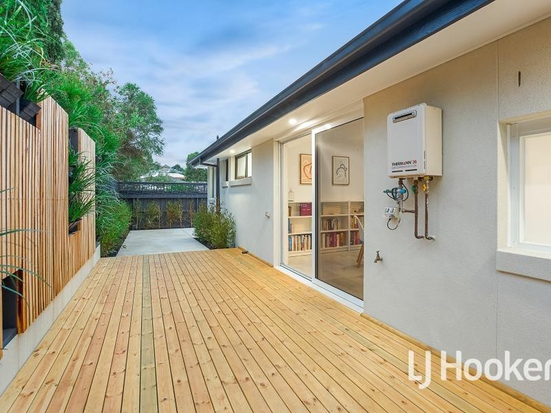 40 Parman Avenue, Pakenham VIC 3810