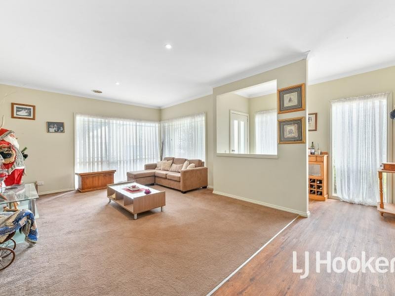 13 Wellwood Road, Drouin VIC 3818