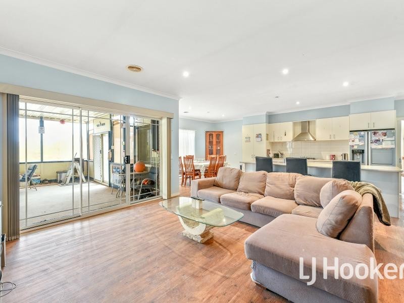 13 Wellwood Road, Drouin VIC 3818