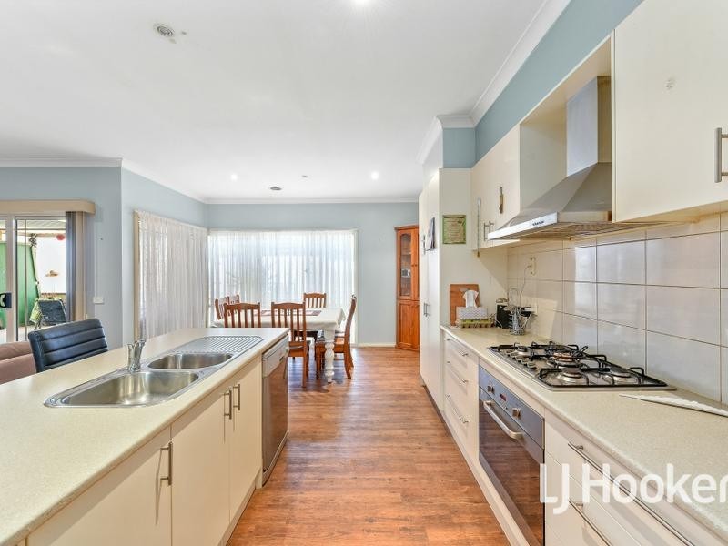 13 Wellwood Road, Drouin VIC 3818