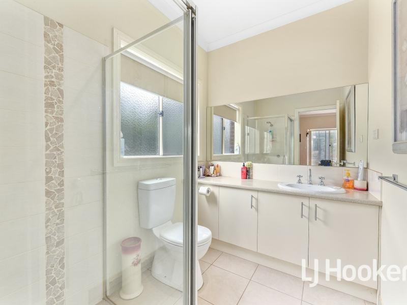 13 Wellwood Road, Drouin VIC 3818